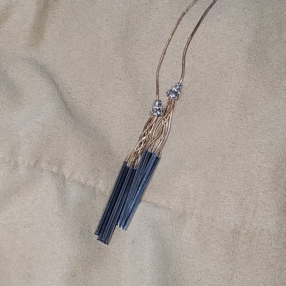 Long dual tassel necklace - Picture 2 of 2